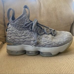 Lebron 15 youth size 3.5 used